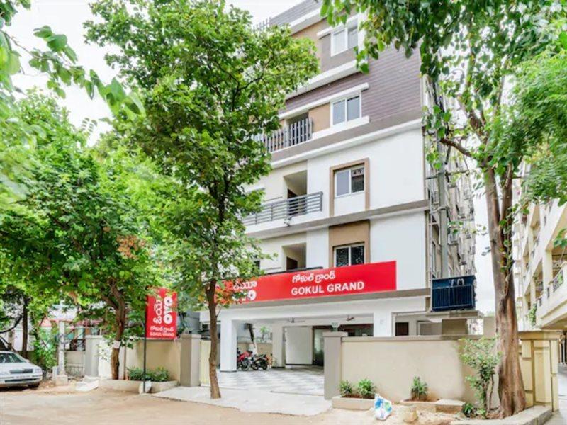 Hotel O Gokul Grand Near Sr Nagar Police Station Хидерабад Екстериор снимка