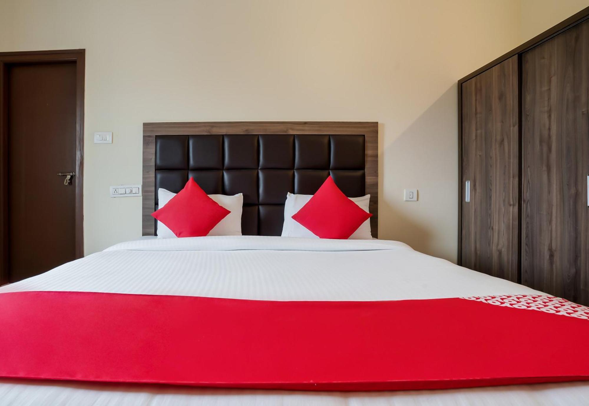 Hotel O Gokul Grand Near Sr Nagar Police Station Хидерабад Екстериор снимка