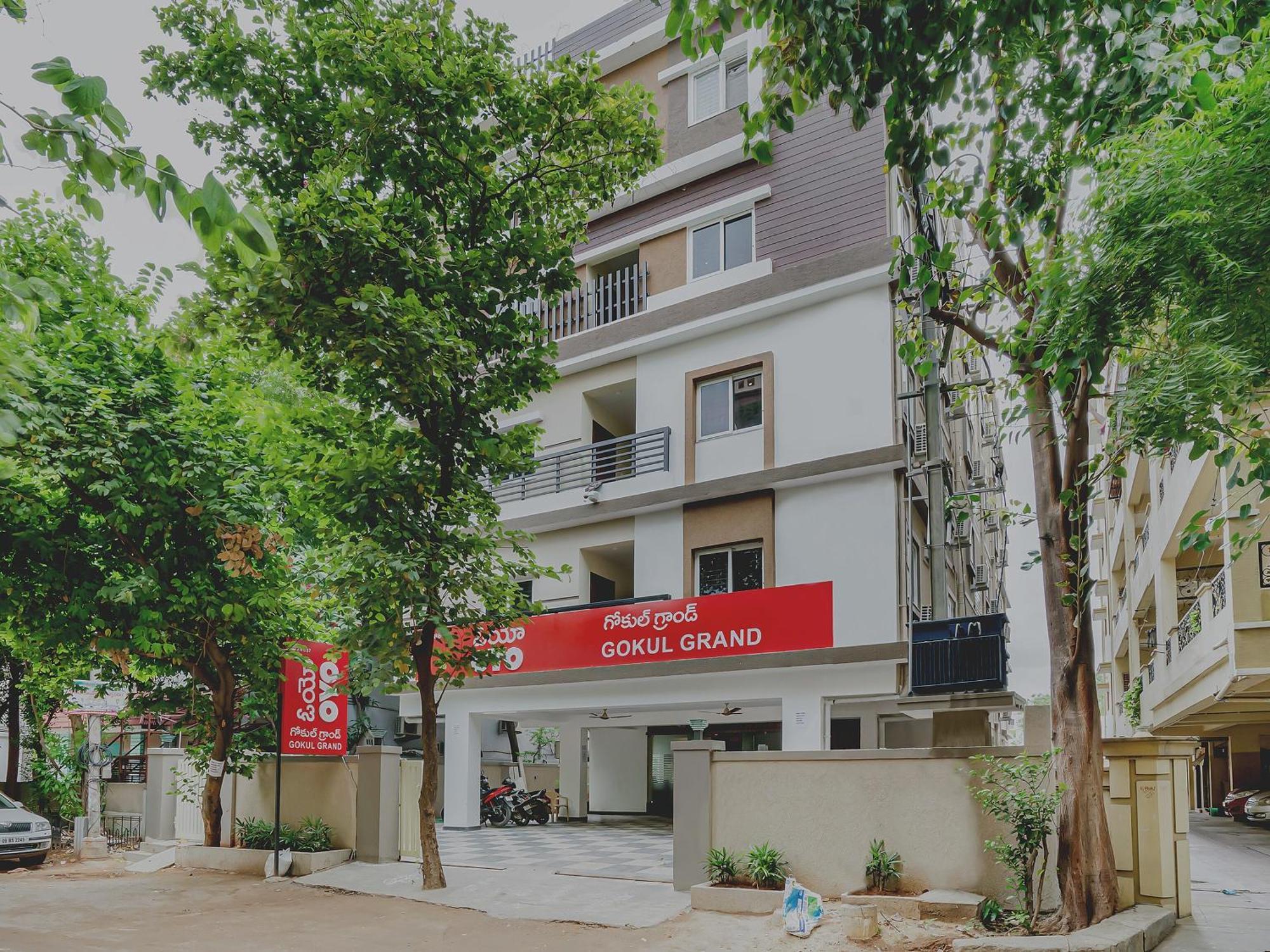 Hotel O Gokul Grand Near Sr Nagar Police Station Хидерабад Екстериор снимка